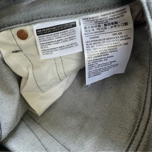 Mens Levi's (Already Shrunk) Shrink To Fit Jeans - Picture 4 of 12